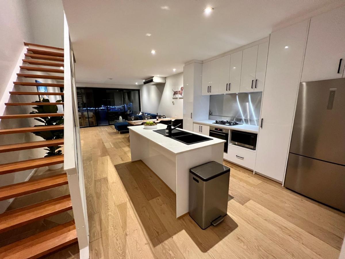 Luxury St Kilda Townhouse In The Sky Apartment Melbourne Exterior foto