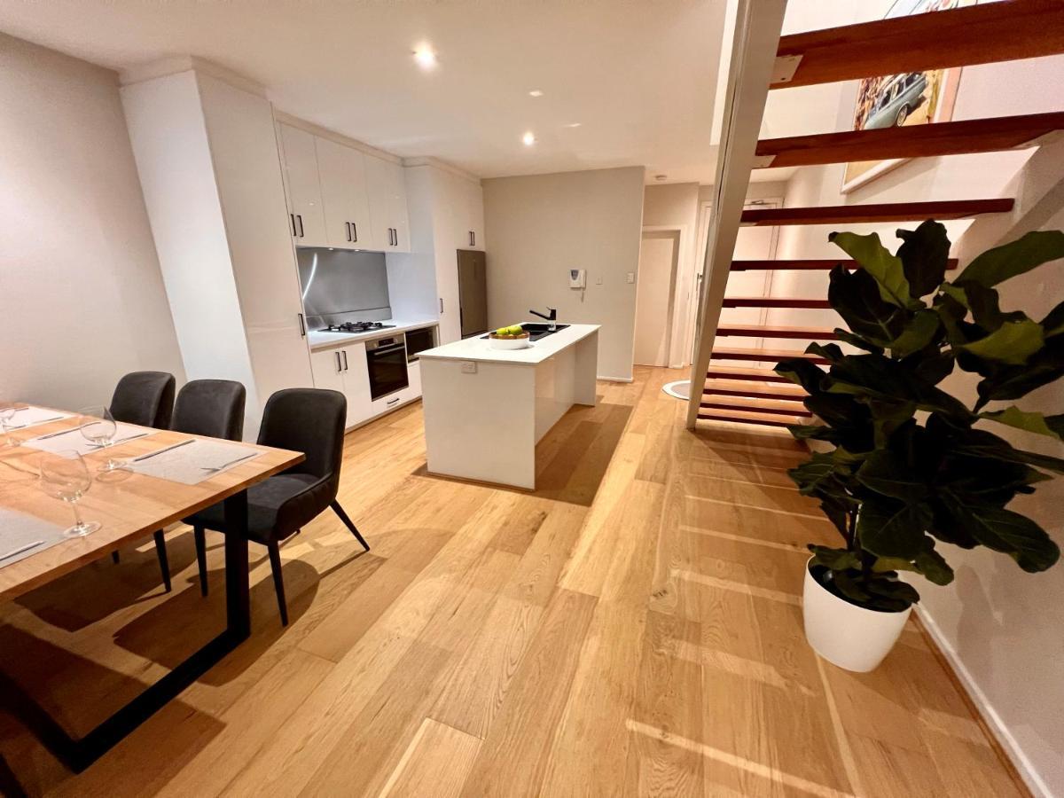 Luxury St Kilda Townhouse In The Sky Apartment Melbourne Exterior foto